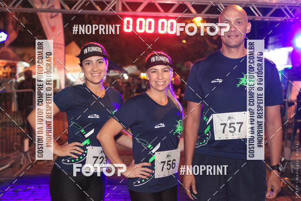 Buy your photos of the eventCircuito Night Run Lagos 2019 - Bzios on Fotop
