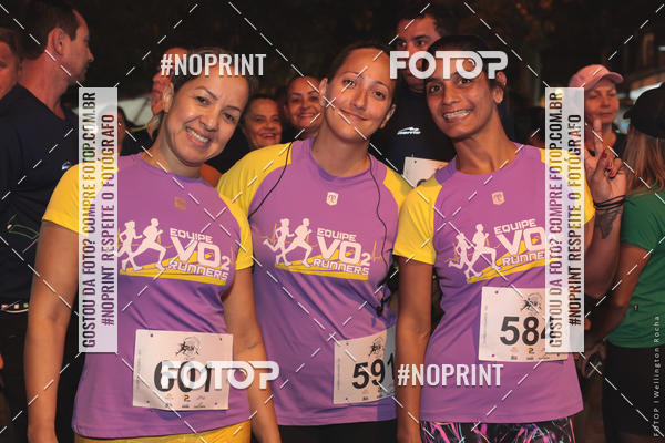 Buy your photos of the eventCircuito Night Run Lagos 2019 - Bzios on Fotop