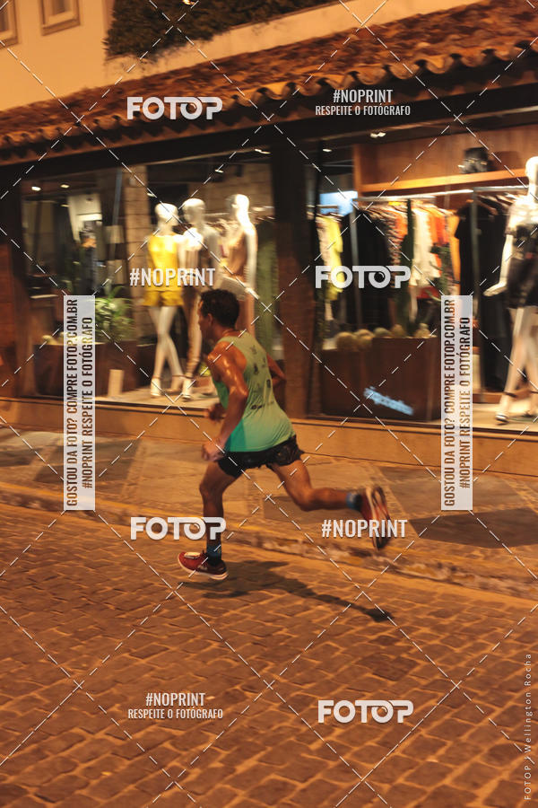 Buy your photos of the eventCircuito Night Run Lagos 2019 - Bzios on Fotop