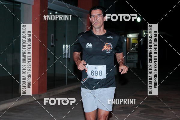 Buy your photos of the eventCircuito Night Run Lagos 2019 - Bzios on Fotop