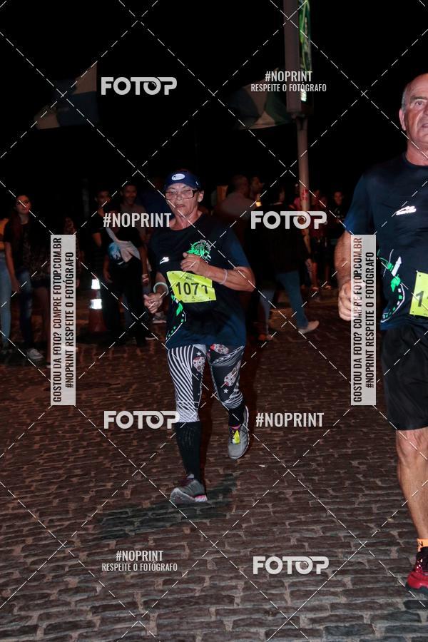 Buy your photos of the eventCircuito Night Run Lagos 2019 - Bzios on Fotop