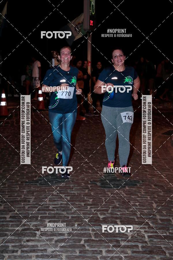 Buy your photos of the eventCircuito Night Run Lagos 2019 - Bzios on Fotop