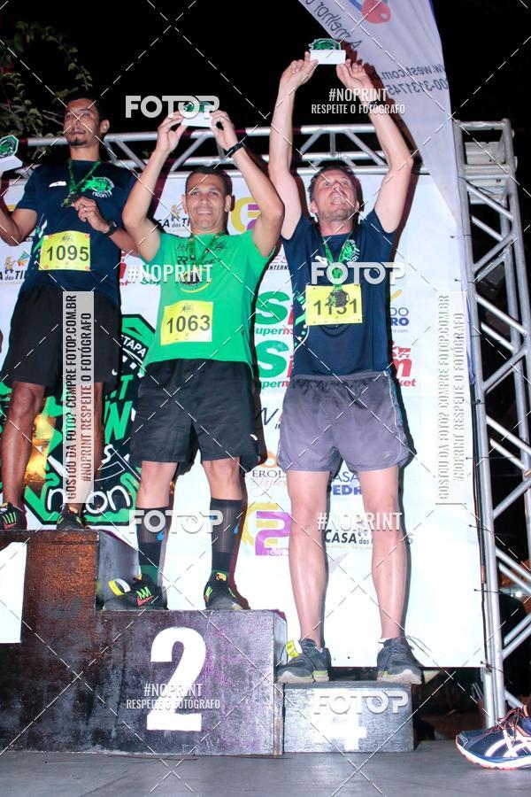 Buy your photos of the eventCircuito Night Run Lagos 2019 - Bzios on Fotop