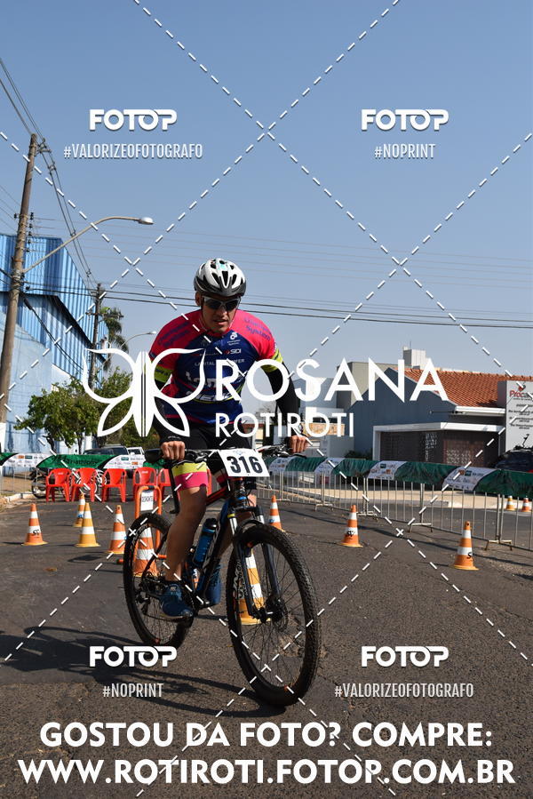 Buy your photos of the eventTriathlon Yara 2019 on Fotop