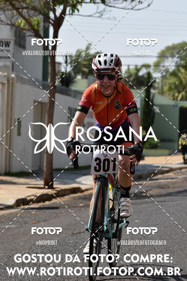 Buy your photos of the eventTriathlon Yara 2019 on Fotop