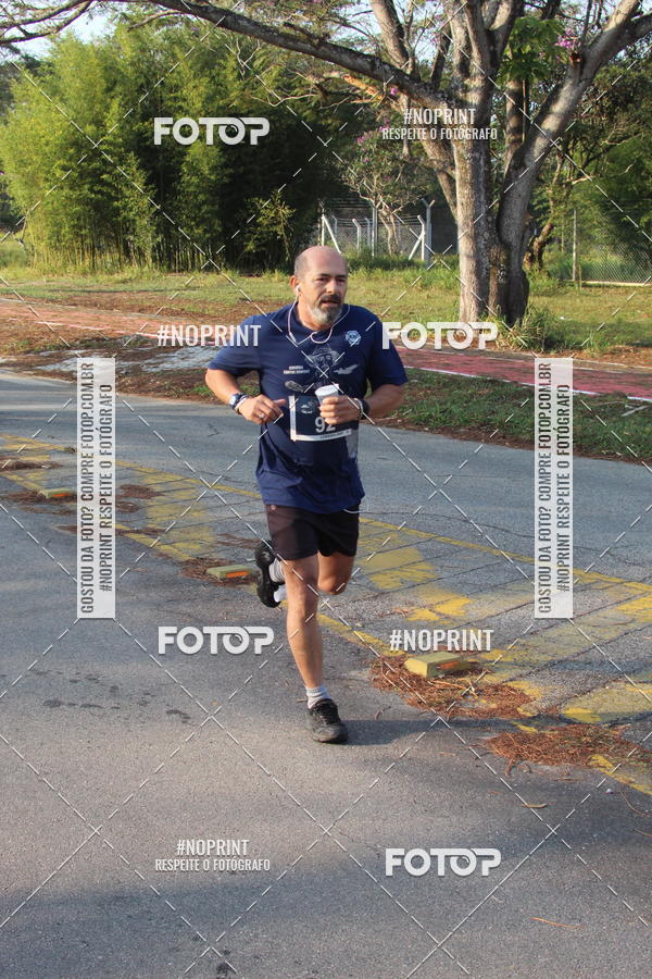 Achetez vos photos de l'vnementCORRIDA SANTOS DUMONT DCTA sur Fotop