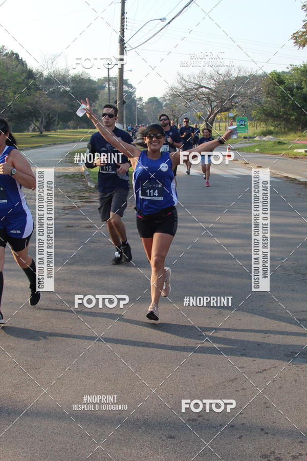 Achetez vos photos de l'vnementCORRIDA SANTOS DUMONT DCTA sur Fotop
