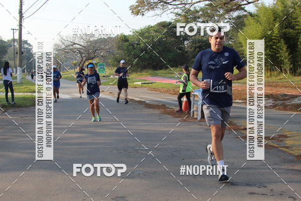 Achetez vos photos de l'vnementCORRIDA SANTOS DUMONT DCTA sur Fotop