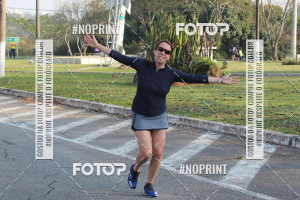 Achetez vos photos de l'vnementCORRIDA SANTOS DUMONT DCTA sur Fotop
