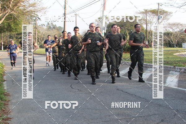 Achetez vos photos de l'vnementCORRIDA SANTOS DUMONT DCTA sur Fotop