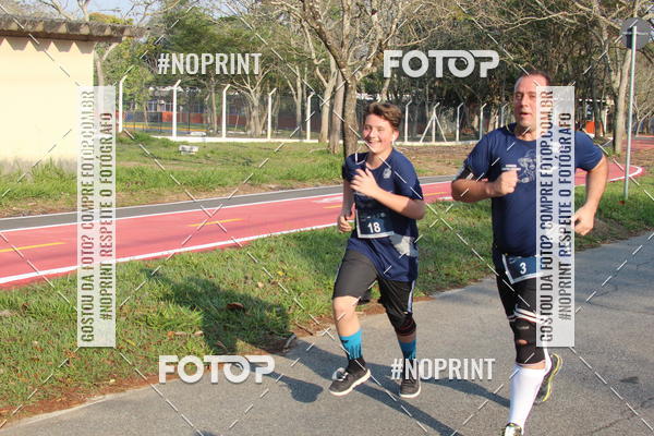 Achetez vos photos de l'vnementCORRIDA SANTOS DUMONT DCTA sur Fotop