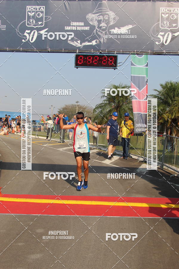 Achetez vos photos de l'vnementCORRIDA SANTOS DUMONT DCTA sur Fotop