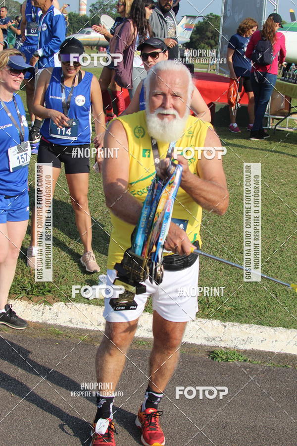 Achetez vos photos de l'vnementCORRIDA SANTOS DUMONT DCTA sur Fotop