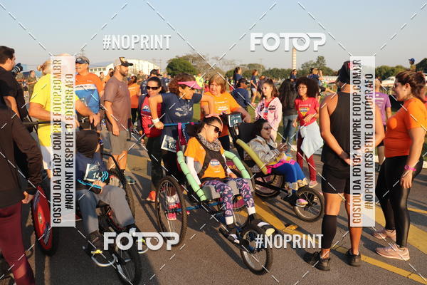 Achetez vos photos de l'vnementCORRIDA SANTOS DUMONT DCTA sur Fotop
