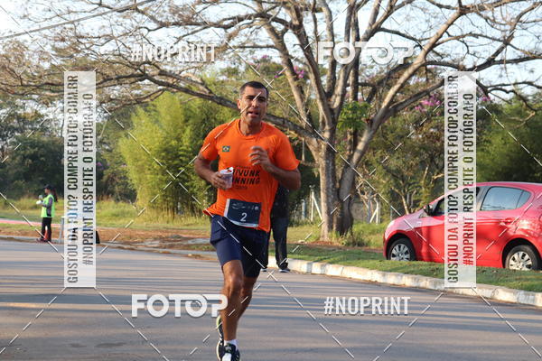 Achetez vos photos de l'vnementCORRIDA SANTOS DUMONT DCTA sur Fotop