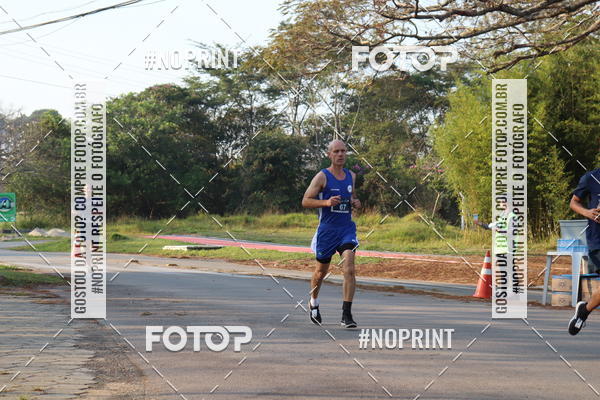 Achetez vos photos de l'vnementCORRIDA SANTOS DUMONT DCTA sur Fotop