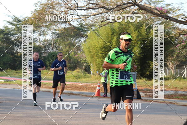 Achetez vos photos de l'vnementCORRIDA SANTOS DUMONT DCTA sur Fotop