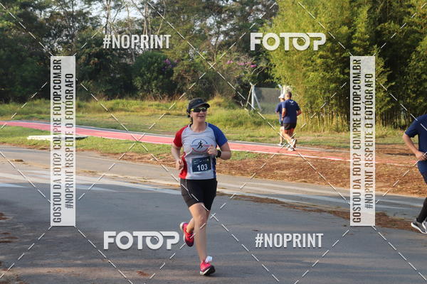 Achetez vos photos de l'vnementCORRIDA SANTOS DUMONT DCTA sur Fotop