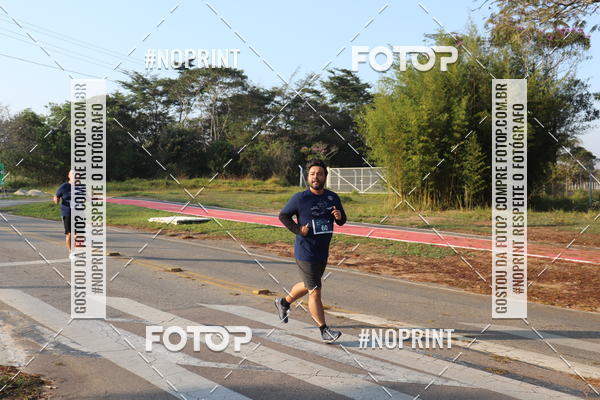 Achetez vos photos de l'vnementCORRIDA SANTOS DUMONT DCTA sur Fotop