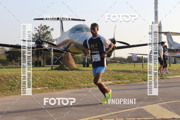 Achetez vos photos de l'vnementCORRIDA SANTOS DUMONT DCTA sur Fotop
