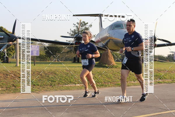 Achetez vos photos de l'vnementCORRIDA SANTOS DUMONT DCTA sur Fotop