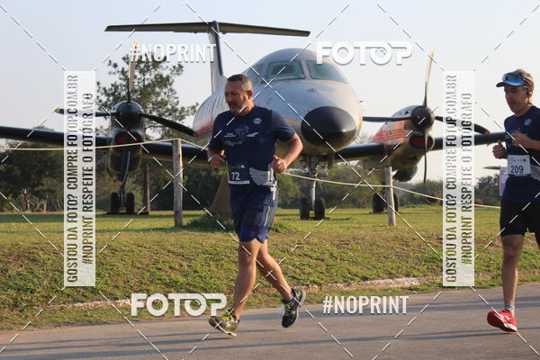 Achetez vos photos de l'vnementCORRIDA SANTOS DUMONT DCTA sur Fotop