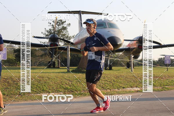 Achetez vos photos de l'vnementCORRIDA SANTOS DUMONT DCTA sur Fotop