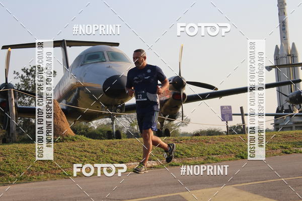 Achetez vos photos de l'vnementCORRIDA SANTOS DUMONT DCTA sur Fotop