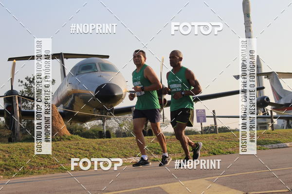 Achetez vos photos de l'vnementCORRIDA SANTOS DUMONT DCTA sur Fotop