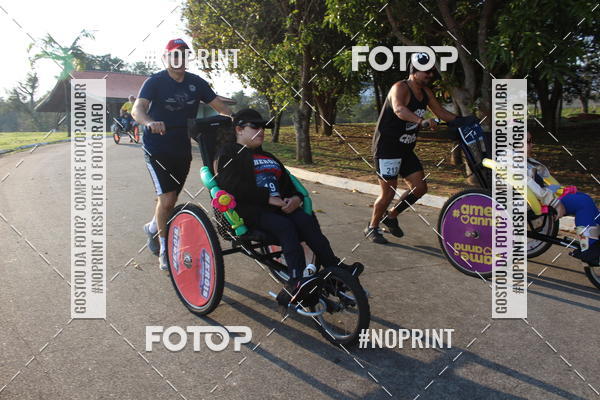 Achetez vos photos de l'vnementCORRIDA SANTOS DUMONT DCTA sur Fotop