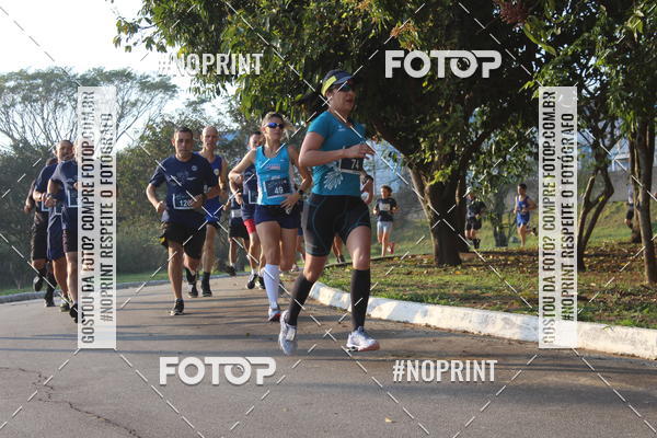 Achetez vos photos de l'vnementCORRIDA SANTOS DUMONT DCTA sur Fotop