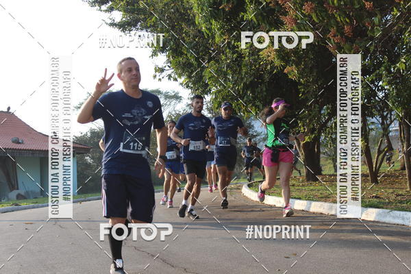 Achetez vos photos de l'vnementCORRIDA SANTOS DUMONT DCTA sur Fotop