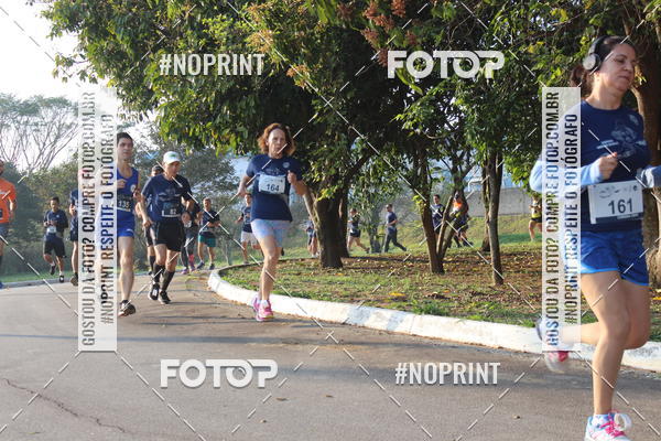 Achetez vos photos de l'vnementCORRIDA SANTOS DUMONT DCTA sur Fotop