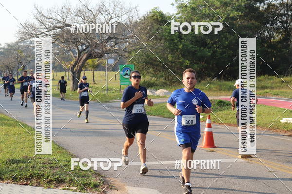 Achetez vos photos de l'vnementCORRIDA SANTOS DUMONT DCTA sur Fotop