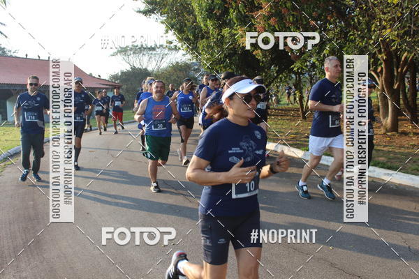 Achetez vos photos de l'vnementCORRIDA SANTOS DUMONT DCTA sur Fotop
