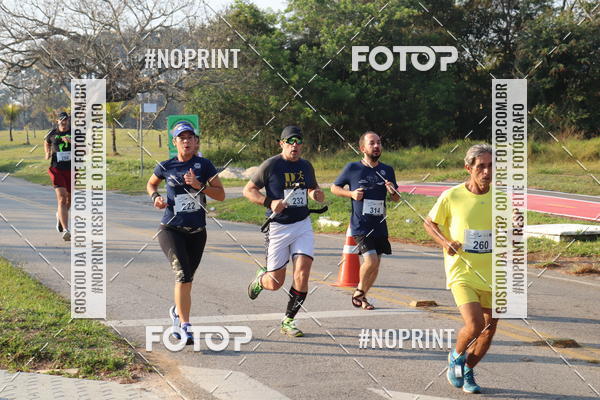 Achetez vos photos de l'vnementCORRIDA SANTOS DUMONT DCTA sur Fotop