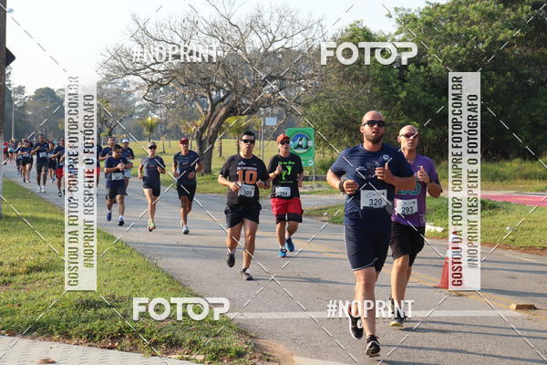 Achetez vos photos de l'vnementCORRIDA SANTOS DUMONT DCTA sur Fotop