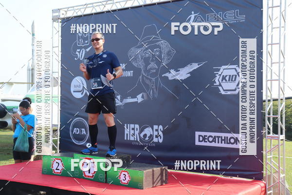 Achetez vos photos de l'vnementCORRIDA SANTOS DUMONT DCTA sur Fotop