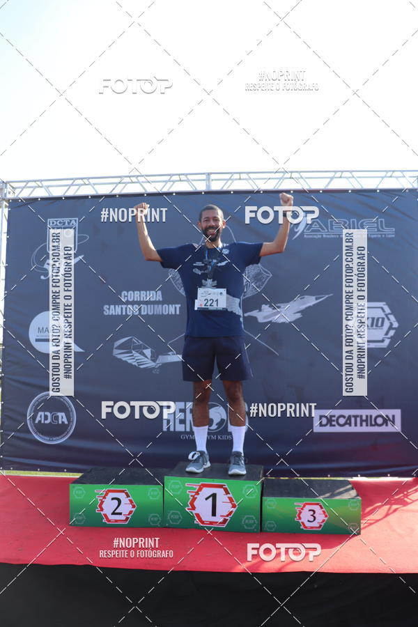Achetez vos photos de l'vnementCORRIDA SANTOS DUMONT DCTA sur Fotop