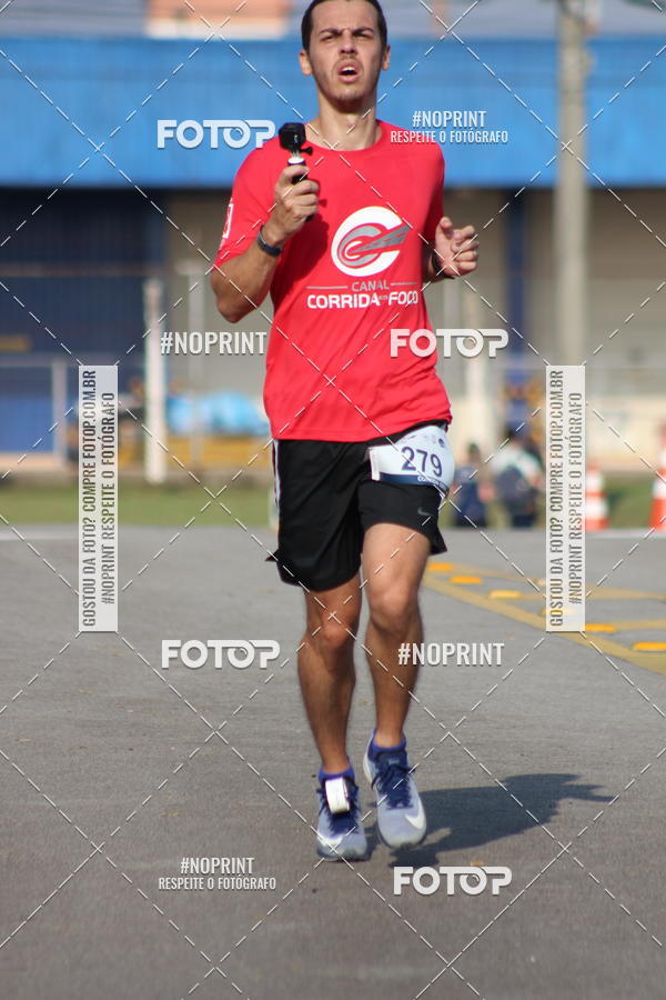 Achetez vos photos de l'vnementCORRIDA SANTOS DUMONT DCTA sur Fotop