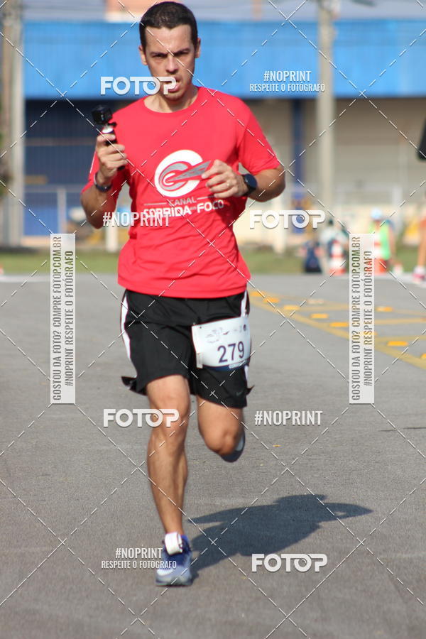 Achetez vos photos de l'vnementCORRIDA SANTOS DUMONT DCTA sur Fotop