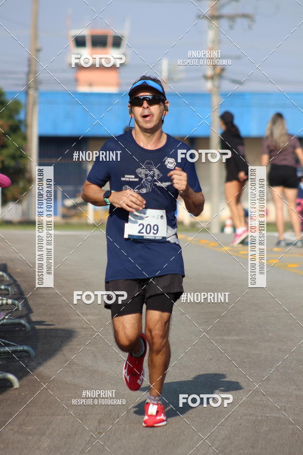 Achetez vos photos de l'vnementCORRIDA SANTOS DUMONT DCTA sur Fotop
