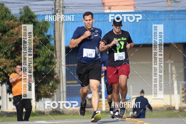 Achetez vos photos de l'vnementCORRIDA SANTOS DUMONT DCTA sur Fotop