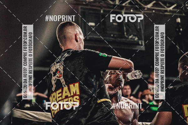 Achetez vos photos de l'vnementWAR MUAY THAI 57  sur Fotop