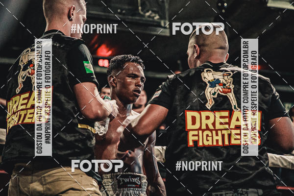 Achetez vos photos de l'vnementWAR MUAY THAI 57  sur Fotop