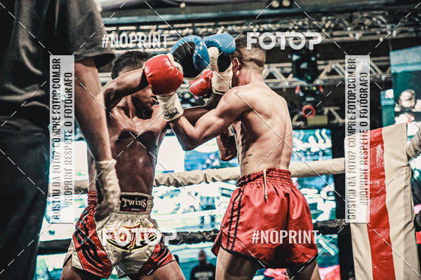 Achetez vos photos de l'vnementWAR MUAY THAI 57  sur Fotop