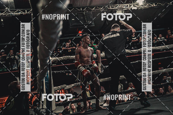 Achetez vos photos de l'vnementWAR MUAY THAI 57  sur Fotop