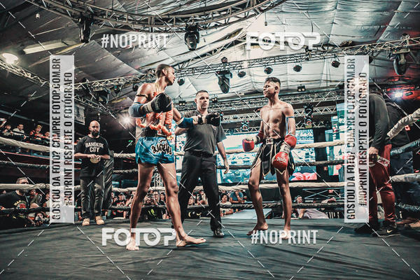 Achetez vos photos de l'vnementWAR MUAY THAI 57  sur Fotop