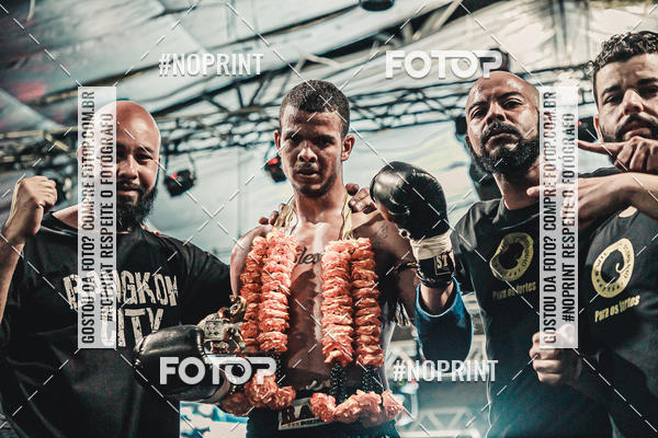 Achetez vos photos de l'vnementWAR MUAY THAI 57  sur Fotop