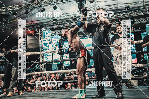 Achetez vos photos de l'vnementWAR MUAY THAI 57  sur Fotop